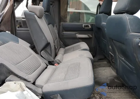 2021 Ford Bronco Base z USA, uszkodzony, nr VIN 1FMEE5DP3MLA87257